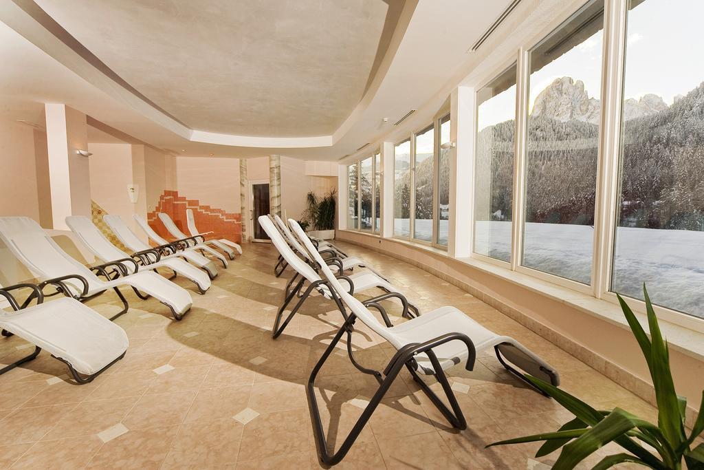 Diamant Spa Resort Santa Cristina Val Gardena Buitenkant foto